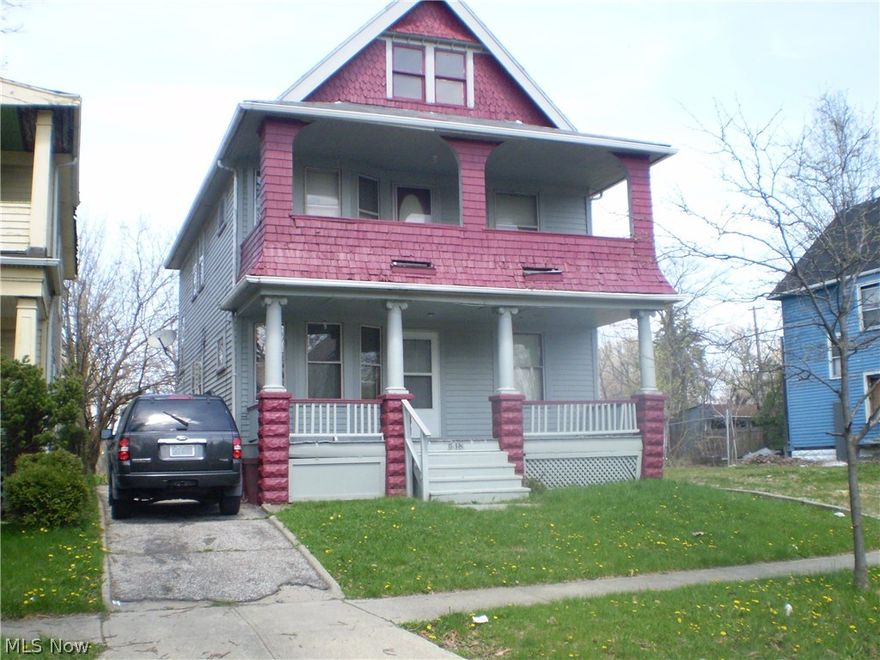 Great investment opportunity awaits your buyer!! Seller is motivated!