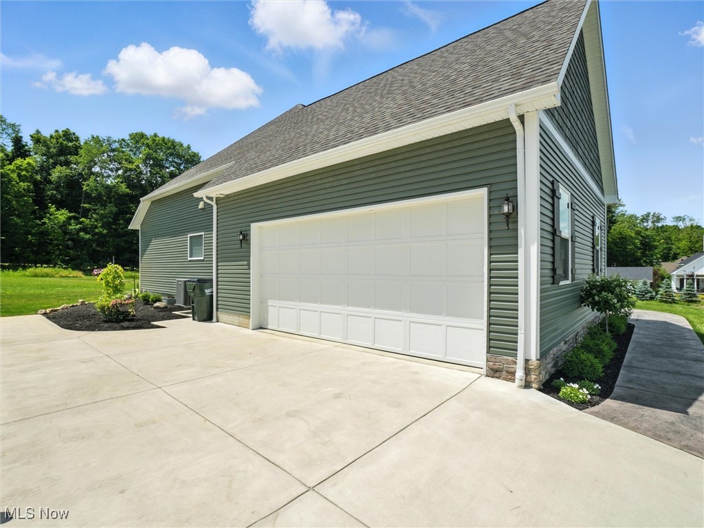 2934 Meadow Creek Drive