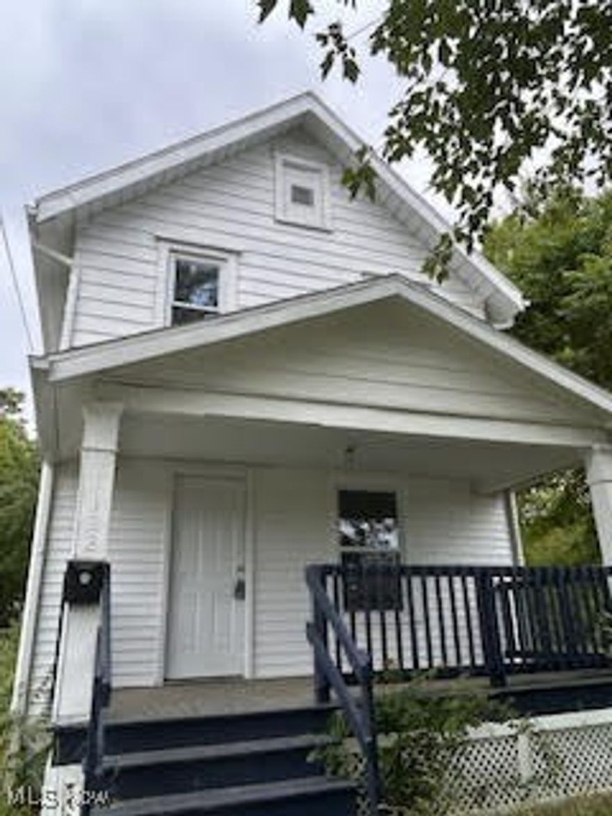 3 Bedroom 1 Bath, Recent updates including new flooring through out. new tile shower, paint and lighting
