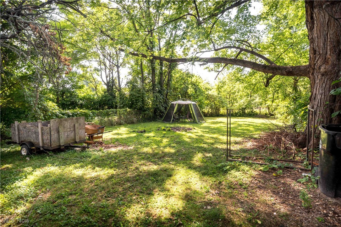 James M Curtis & Others Park Ad - Residential Income