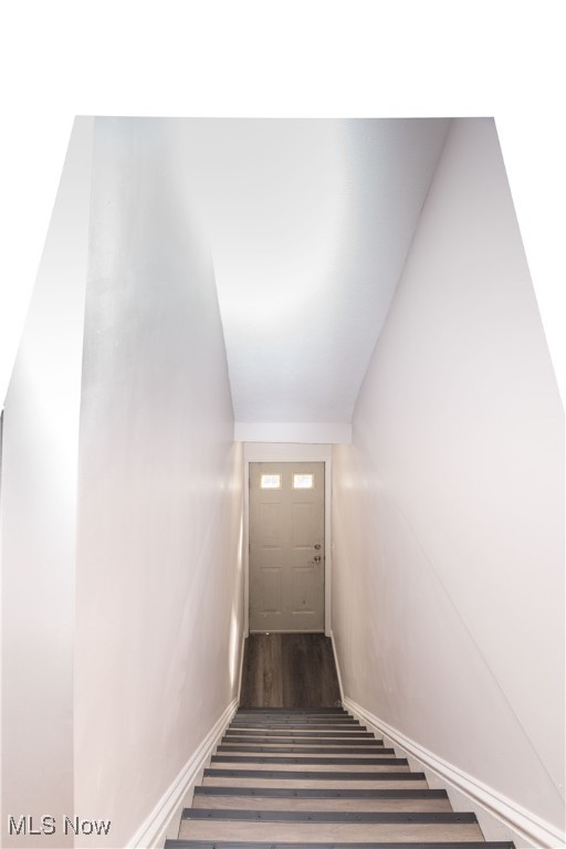 James M Curtis & Others Park Ad - Residential Income