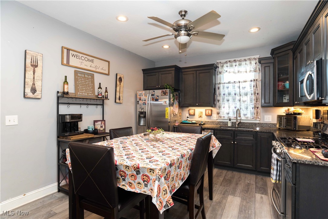 James M Curtis & Others Park Ad - Residential Income