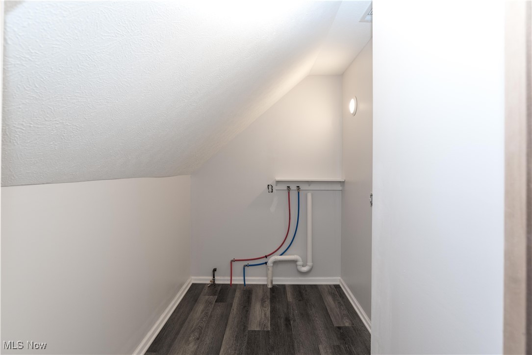 James M Curtis & Others Park Ad - Residential Income