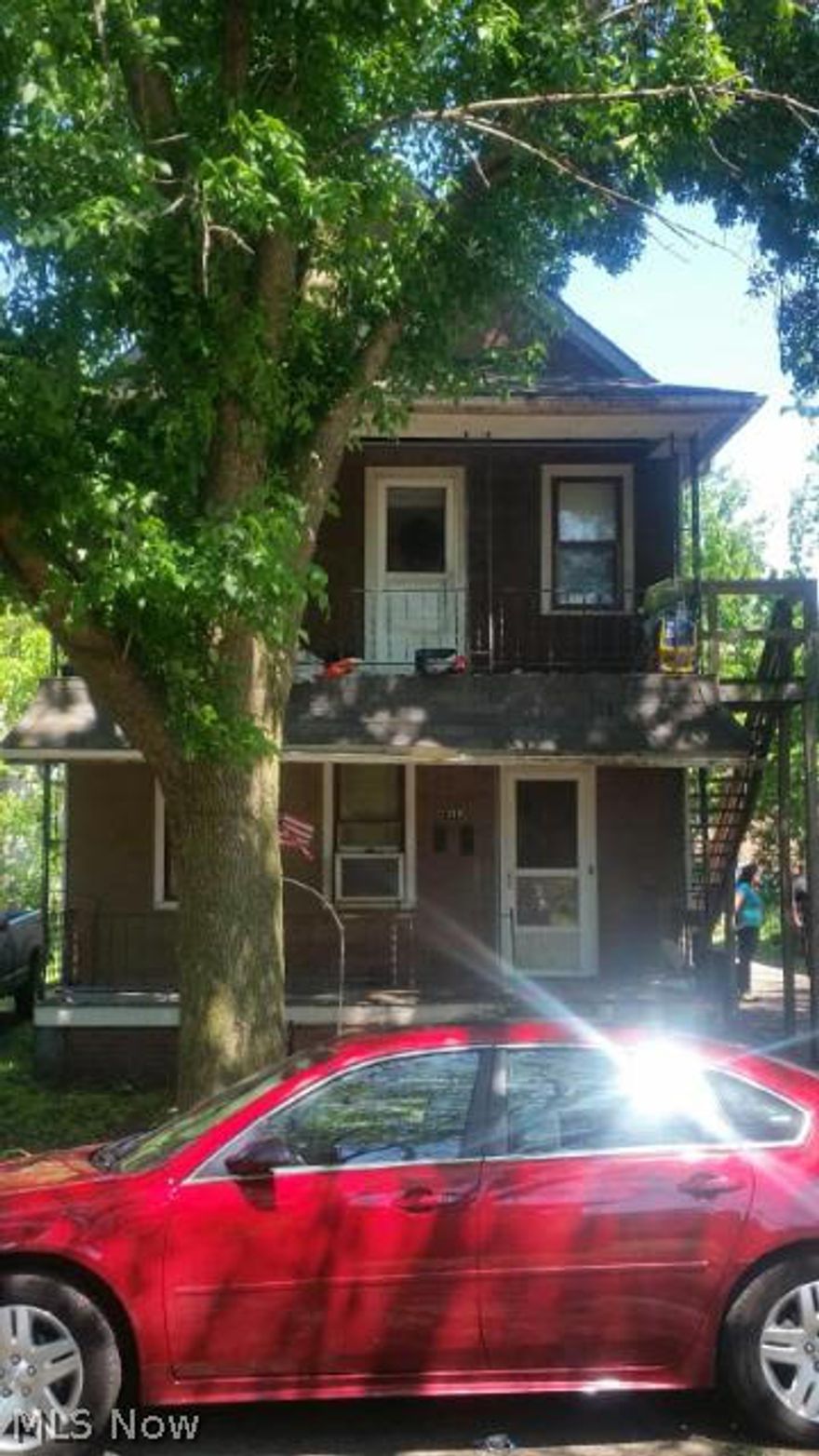 Great cash maker! Two unit multi family home generating $1,000.00 a month. It offers two, two bedroom units both currently renting for $500 a month on a month to month basis. Included is also a 2 car garage, and a large basement with two sets of washer and dryer hookups. Newer updated electric, and water tanks! Get this home for a steal and start generating money today!!