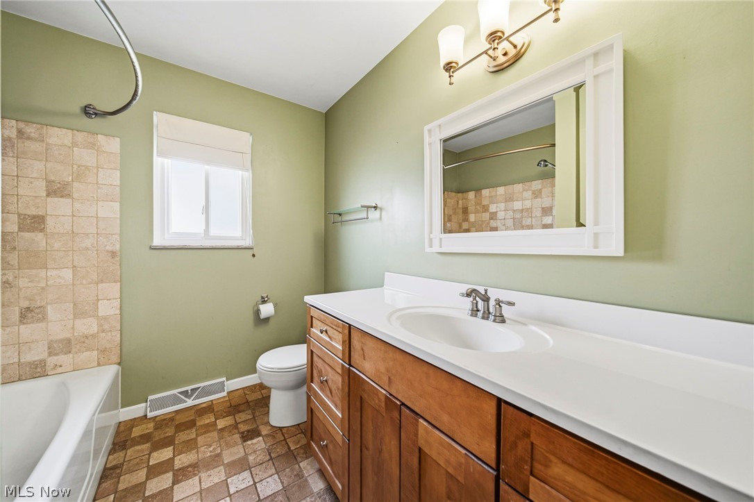 Country Club Condos - Residential