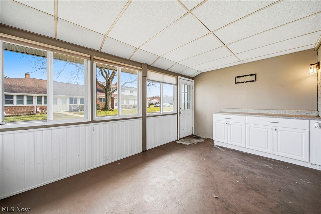 Country Club Condos - Residential