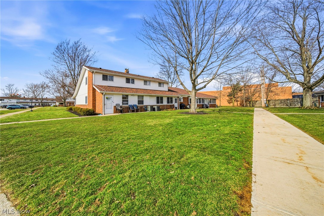 Country Club Condos - Residential