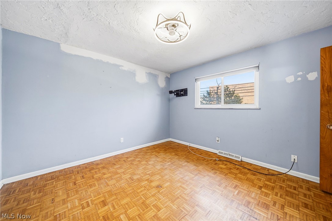 Country Club Condos - Residential