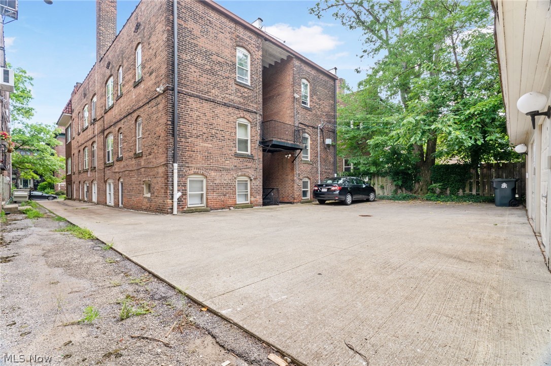 2759 Hampshire Road Condo - Residential