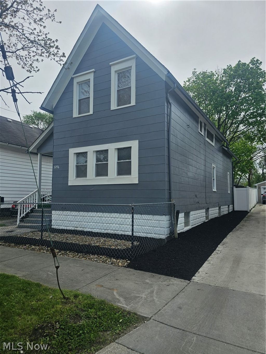 Photo of 3296 W 44th Street, Cleveland, OH 44109 (MLS # 5208285)