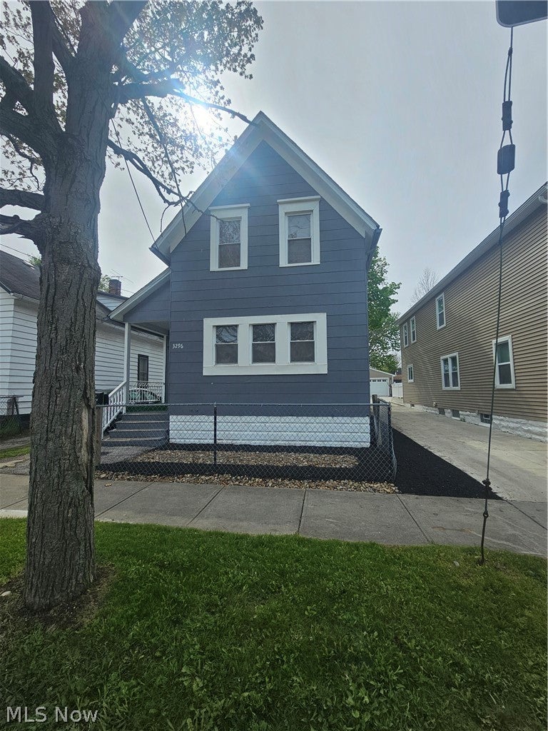 3296 W 44th Street