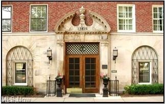 Moreland Courts Condo - Residential