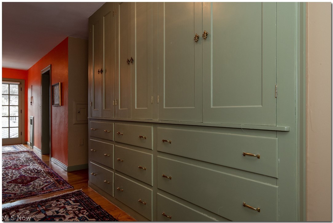 Burton & Moses - Residential