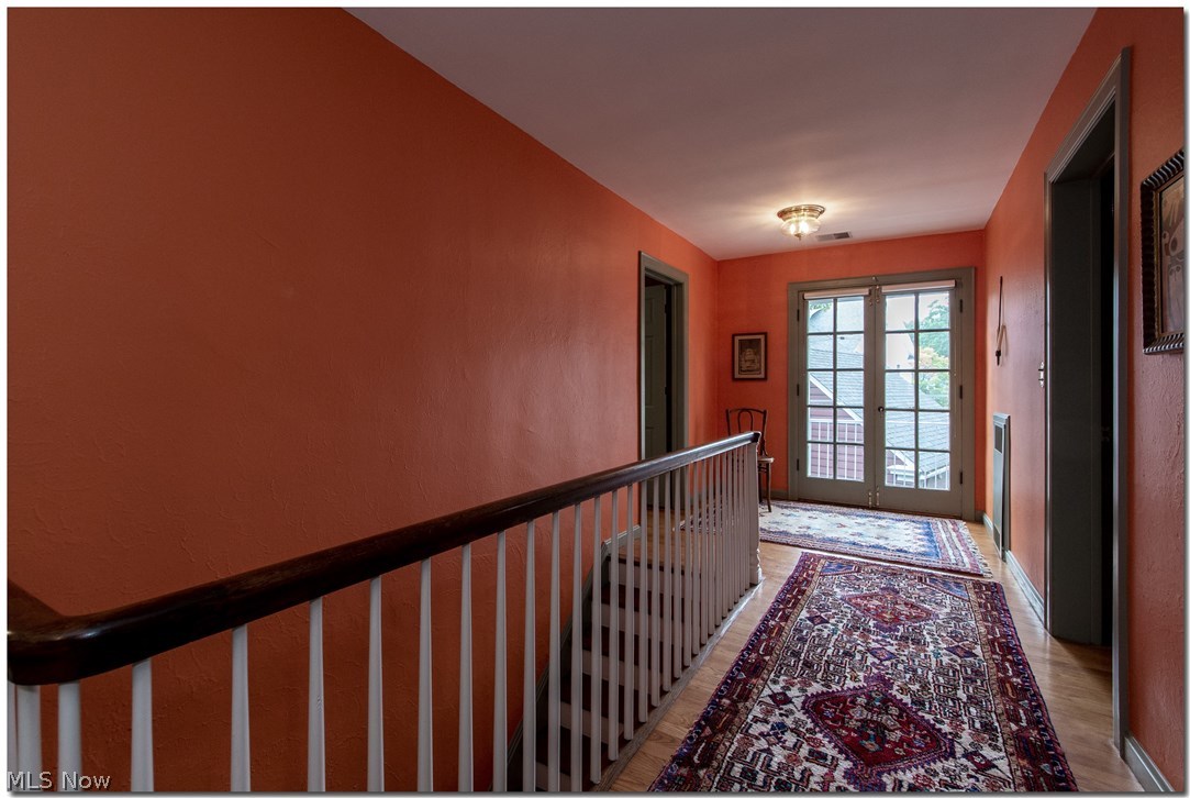 Burton & Moses - Residential