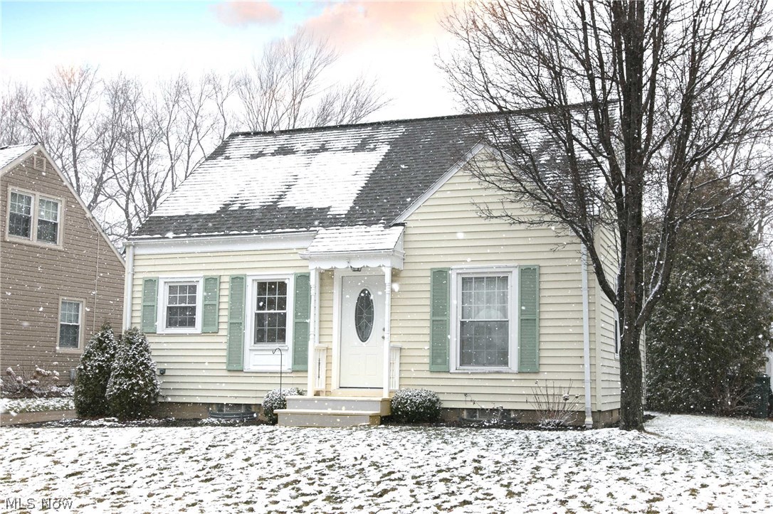 Have you been looking for a Single Family home that is ready to move into and been disappointed? Then you must check out 2268 Harding Rd. just near the new Portage Crossings Shopping District. Beautiful hardwood floors, THREE full bathrooms, and the owners have meticulously maintained this home. What really sets this home apart though is the Master Suit. There is not another home on the market in this price range that compares to this upstairs suit with a full bath and walk in closets. MUST SEE!