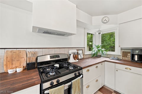 Tiny photo for 14305 Delaware Avenue, Lakewood, OH 44107 (MLS # 5245860)