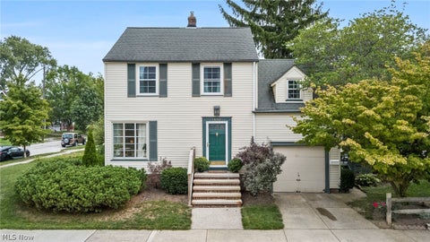 Photo of 14305 Delaware Avenue, Lakewood, OH 44107 (MLS # 5245860)