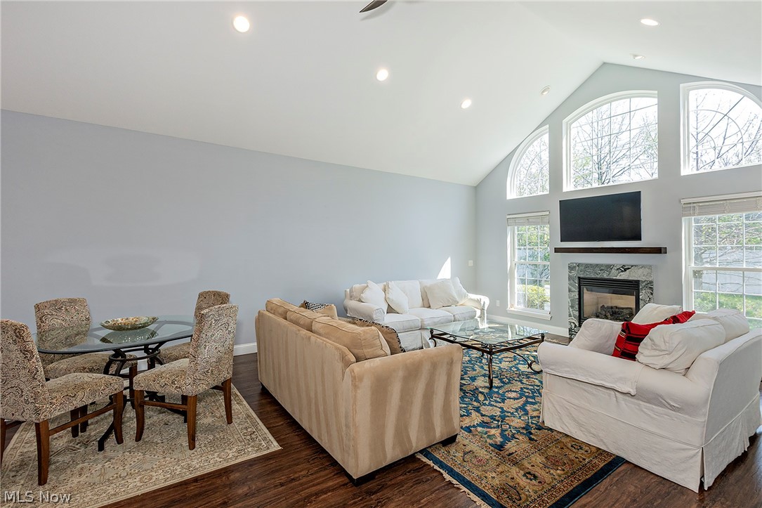 Shepherds Glen Condo - Residential