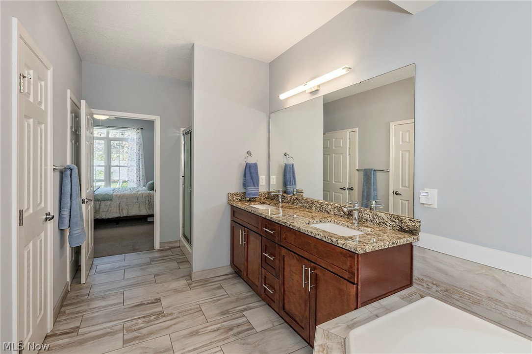 Shepherds Glen Condo - Residential