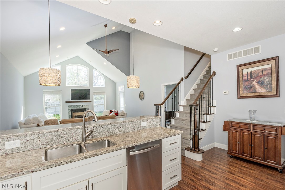 Shepherds Glen Condo - Residential