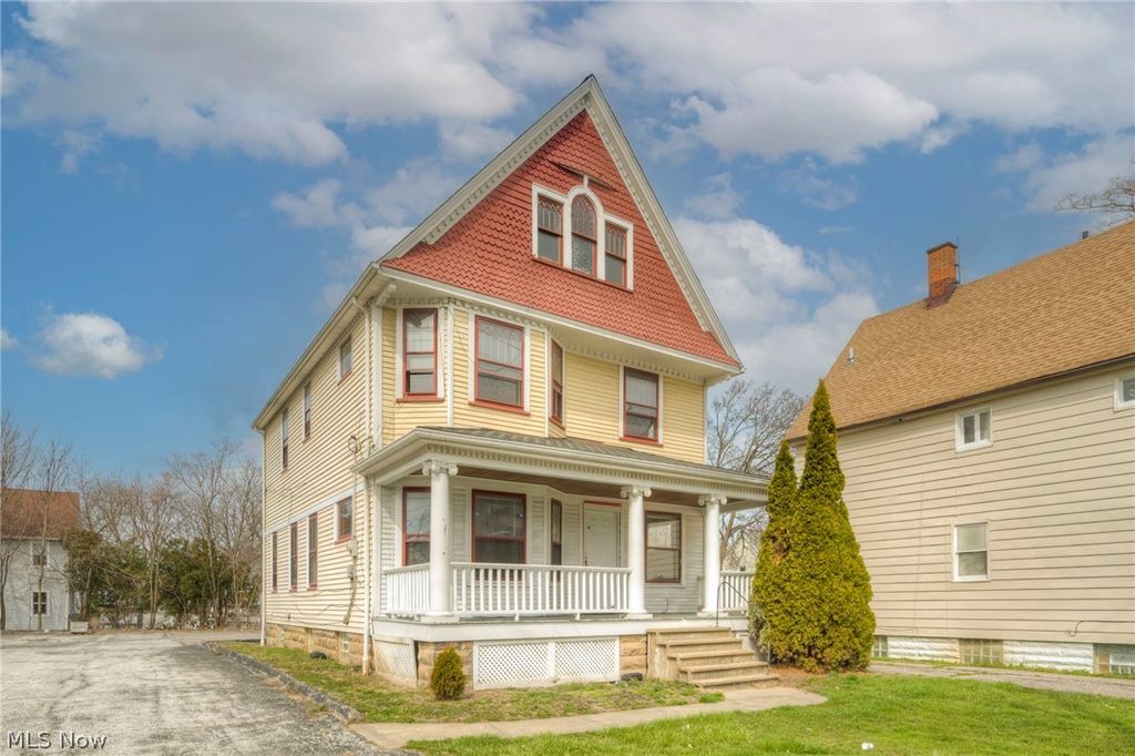 Photo of 4432 Pearl Road, Cleveland, OH 44109 (MLS # 5202283)