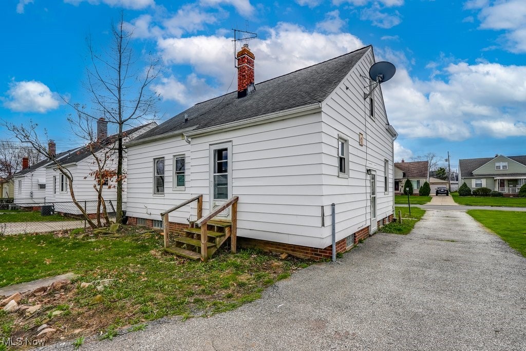 13849 Shady Oak Boulevard, Garfield Heights, Ohio image 5