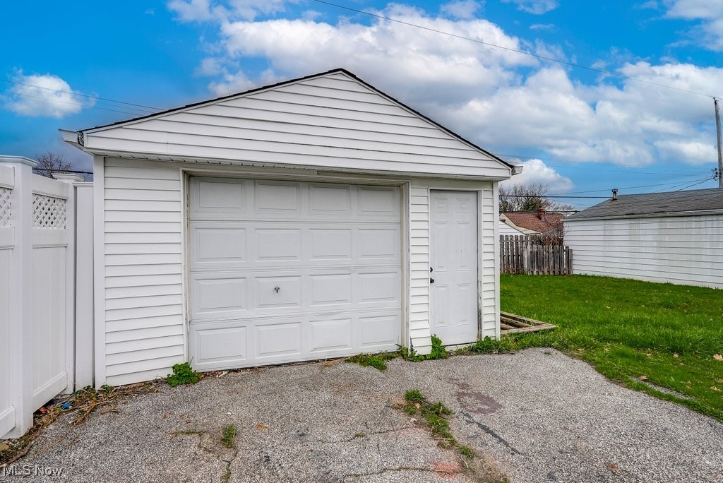 13849 Shady Oak Boulevard, Garfield Heights, Ohio image 4