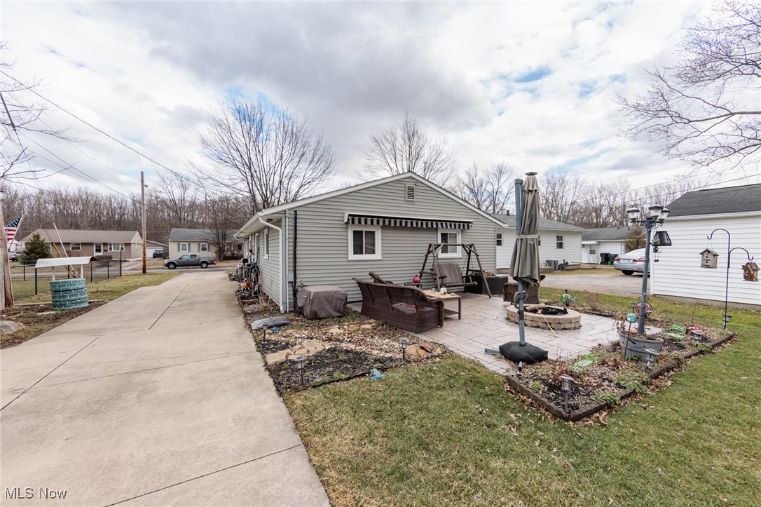 953 Salem Avenue, Elyria, Ohio image 6