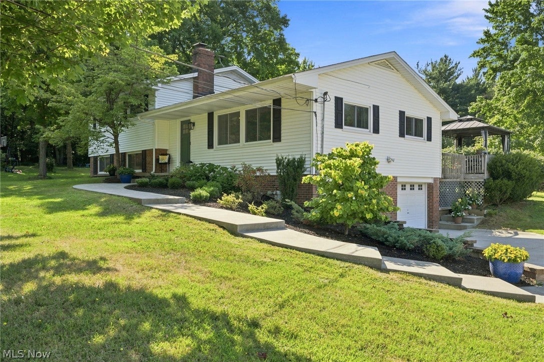 18082 Kenston Lake Drive