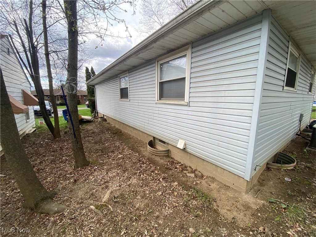 219 Hermann Street, Barberton, Ohio image 3