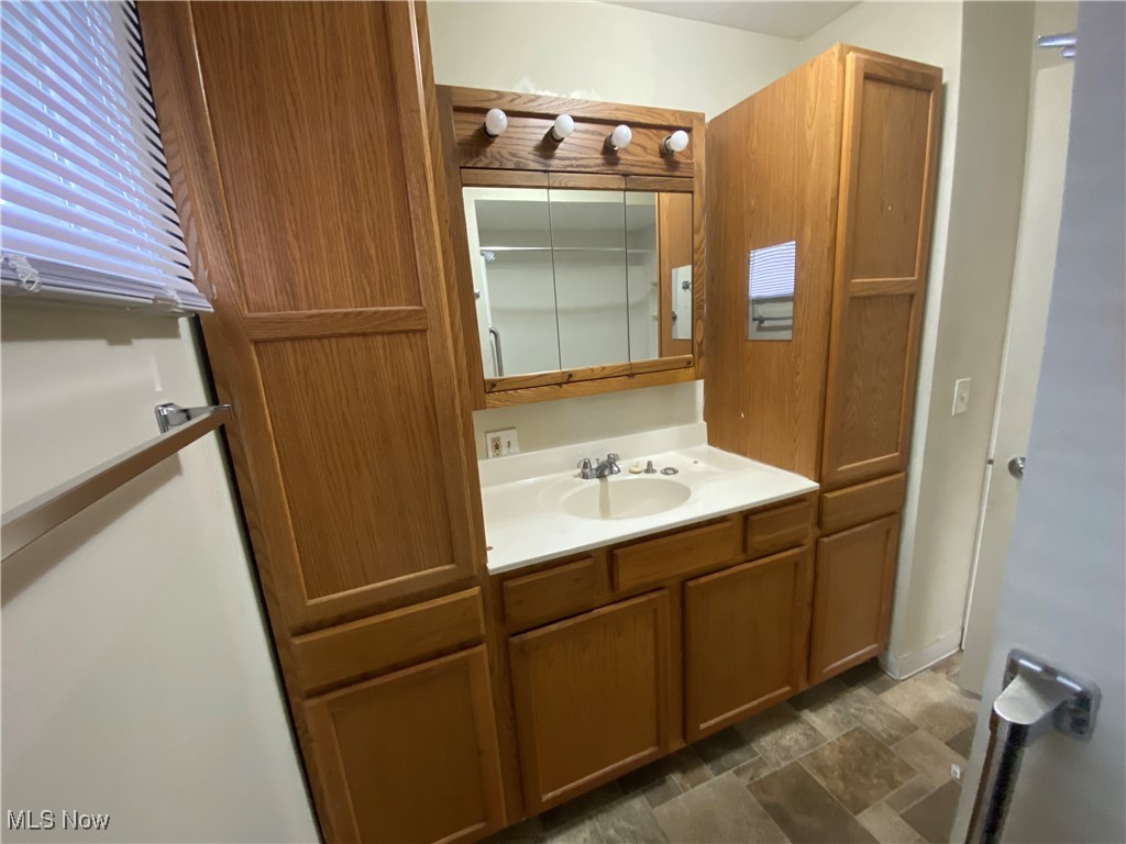 219 Hermann Street, Barberton, Ohio image 11
