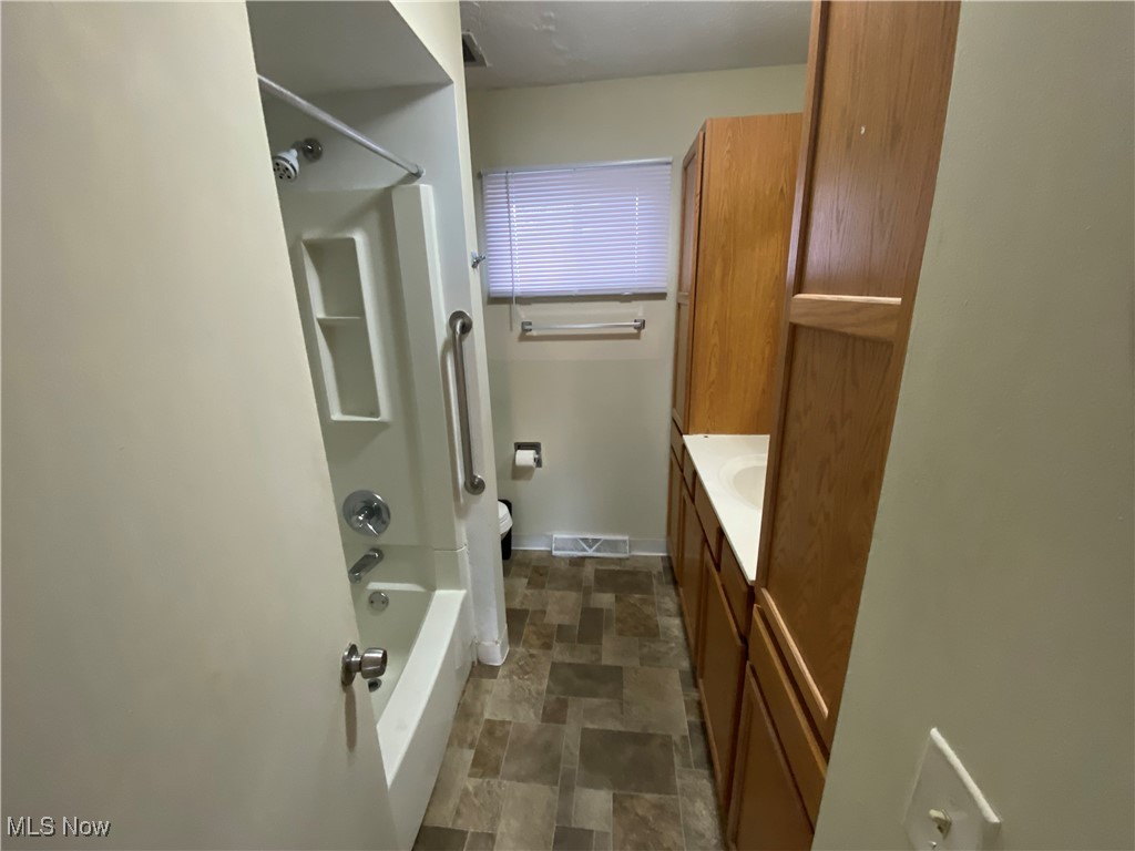 219 Hermann Street, Barberton, Ohio image 13