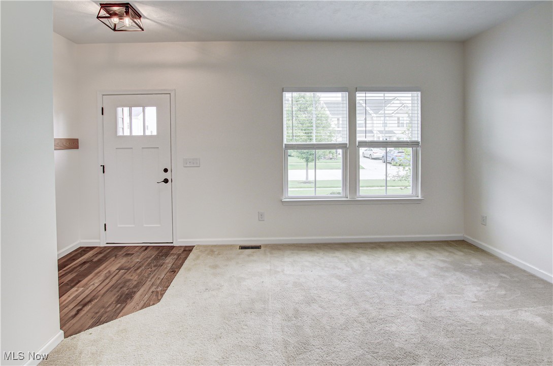 3137 Wheaton Drive, Avon, Ohio image 10