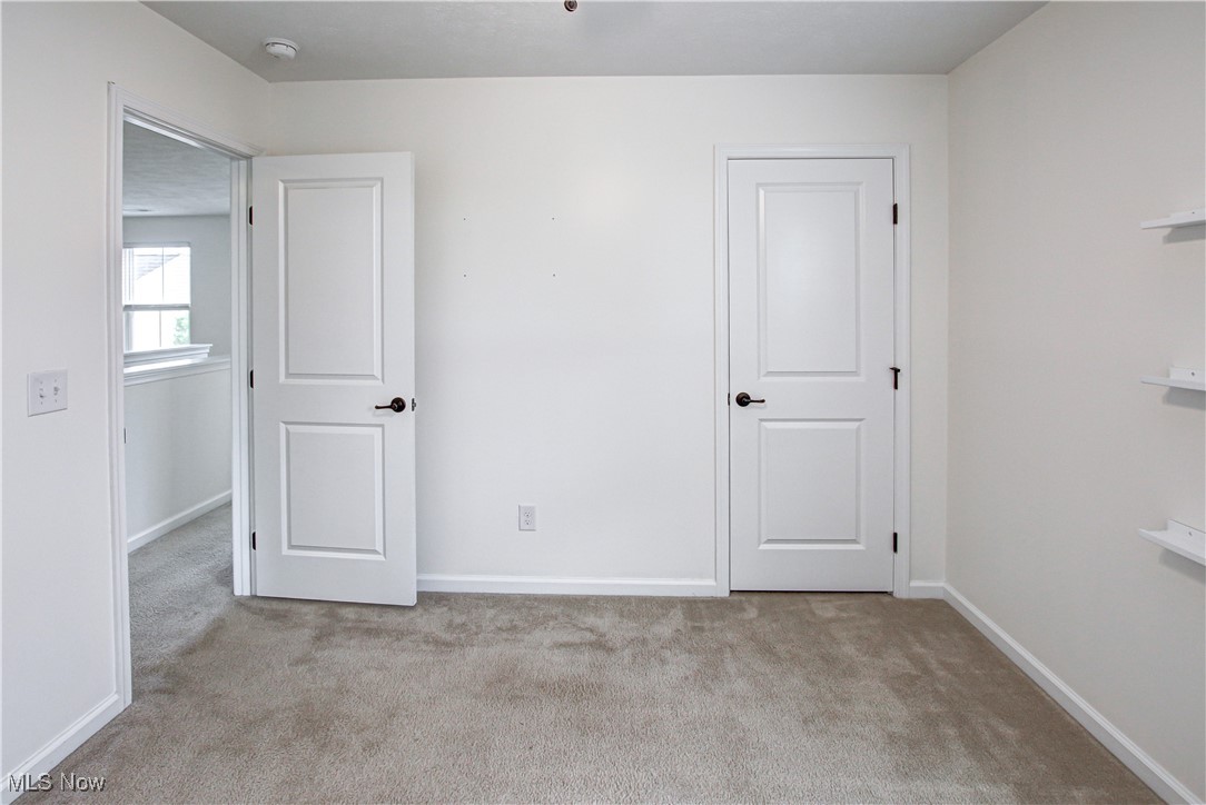 3137 Wheaton Drive, Avon, Ohio image 29