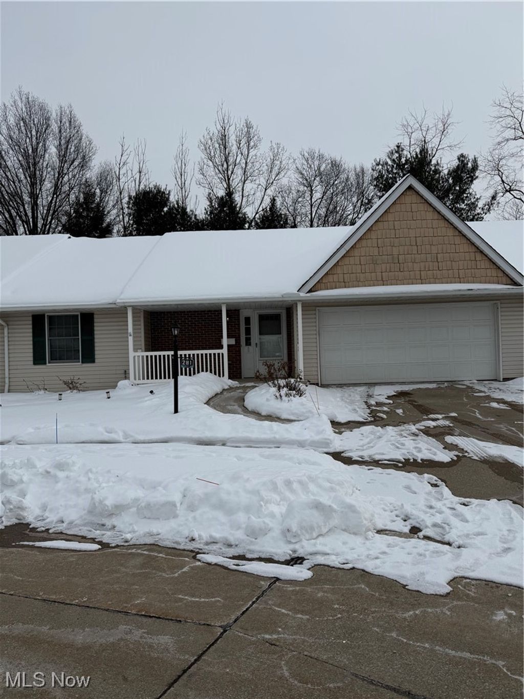 Photo of 281 Park Place Drive, Wadsworth, OH 44281 (MLS # 5185195)