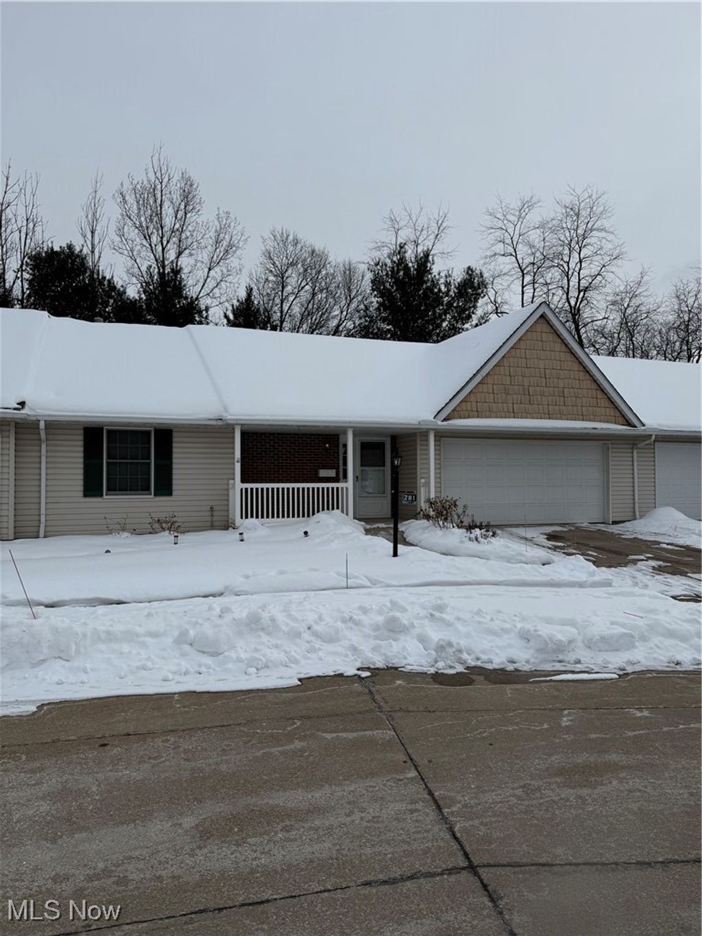 Photo of 281 Park Place Drive, Wadsworth, OH 44281 (MLS # 5185195)