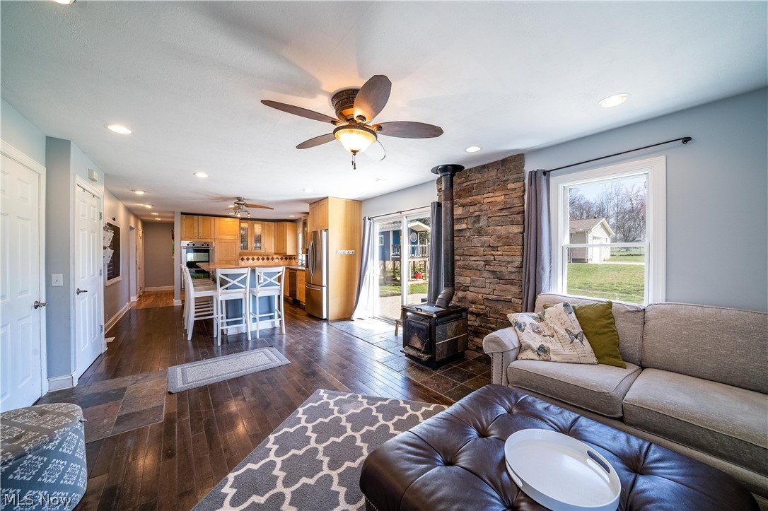 H S Side - Residential