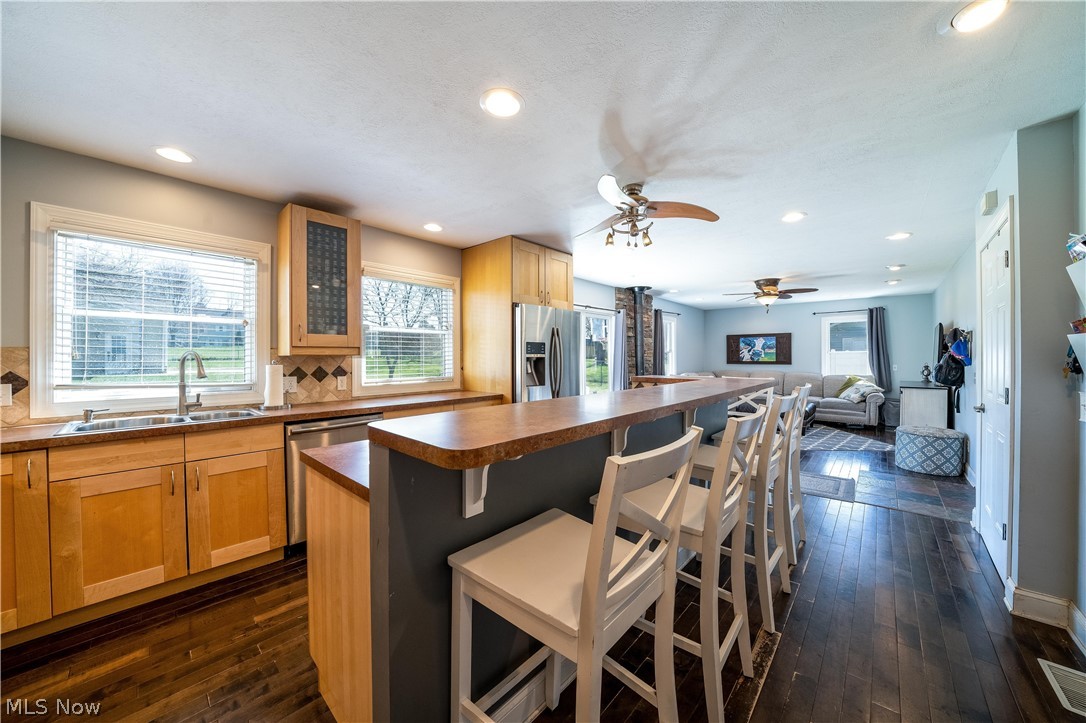 H S Side - Residential