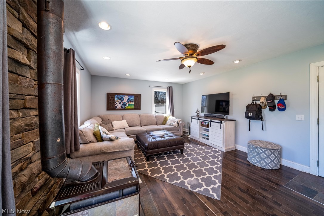 H S Side - Residential