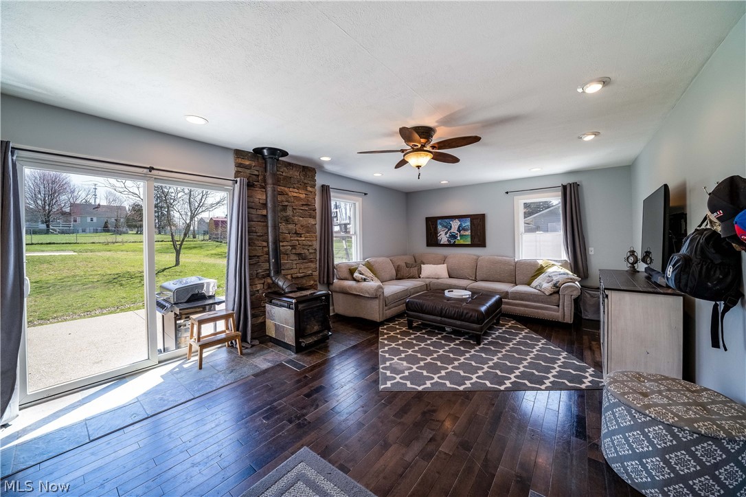 H S Side - Residential