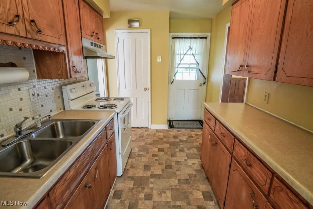 160 Rowmont Road, Massillon, Ohio image 10