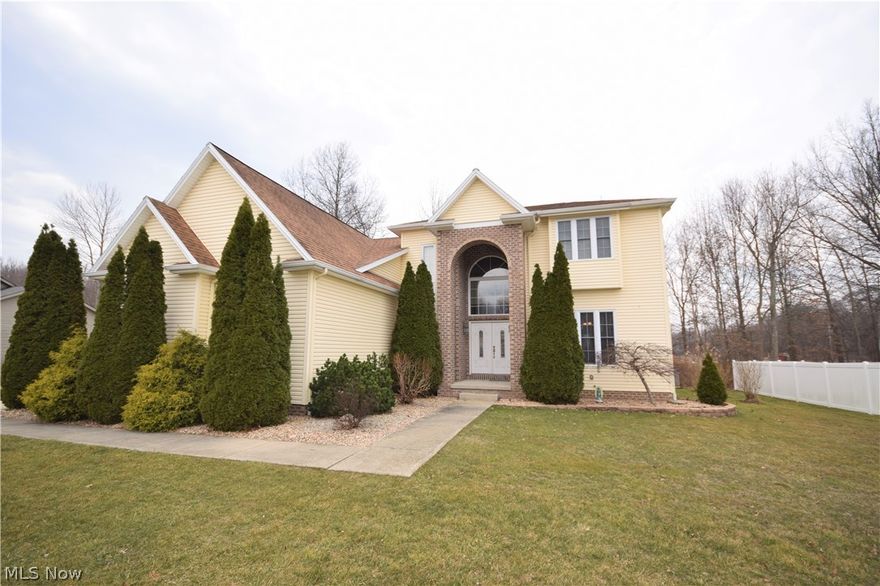 Welcome to 6510 Woodridge Way, an incredible 4-bedroom, 4.5bathroom home in Warren. The home has lovely landscaping and is located in a quiet neighborhood. Step inside the open, two-story entryway to see the breathtaking features of the main level; a spacious living room with hardwood floors, a fireplace, beautiful white walls and extra large windows. The bright, immaculate eat-in kitchen is sure to amaze you -- it has beautiful countertops, a dual oven, modern cabinets, and a breakfast bar. The huge first-floor owner’s suite is spectacular and convenient. The master bath has a large corner soaking tub, dual sinks, a shower, and a walk-in closet. The main level also has a half bath, laundry room, and formal dining room. Head upstairs to find an incredible loft area with hardwood floors and access to a large balcony overlooking the backyard. The second level also has 3 spacious bedrooms and 2 bathrooms (one of the bedrooms has its own private bathroom). The finished basement is simply a