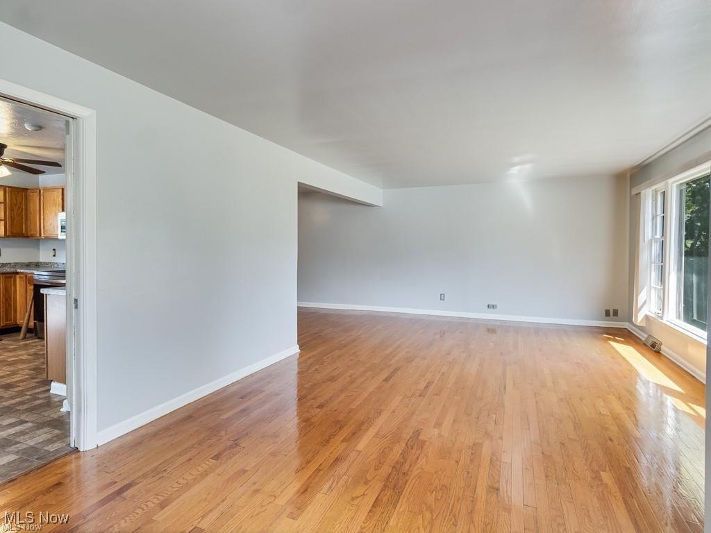 University Heights, Ohio 44118, United States, 3 Bedrooms Bedrooms, ,2 BathroomsBathrooms,Residential,Active,86422