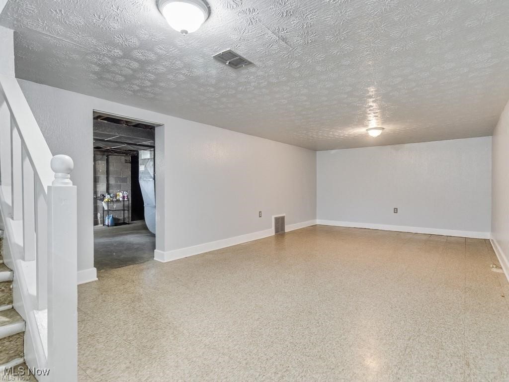 University Heights, Ohio 44118, United States, 3 Bedrooms Bedrooms, ,2 BathroomsBathrooms,Residential,Active,86422