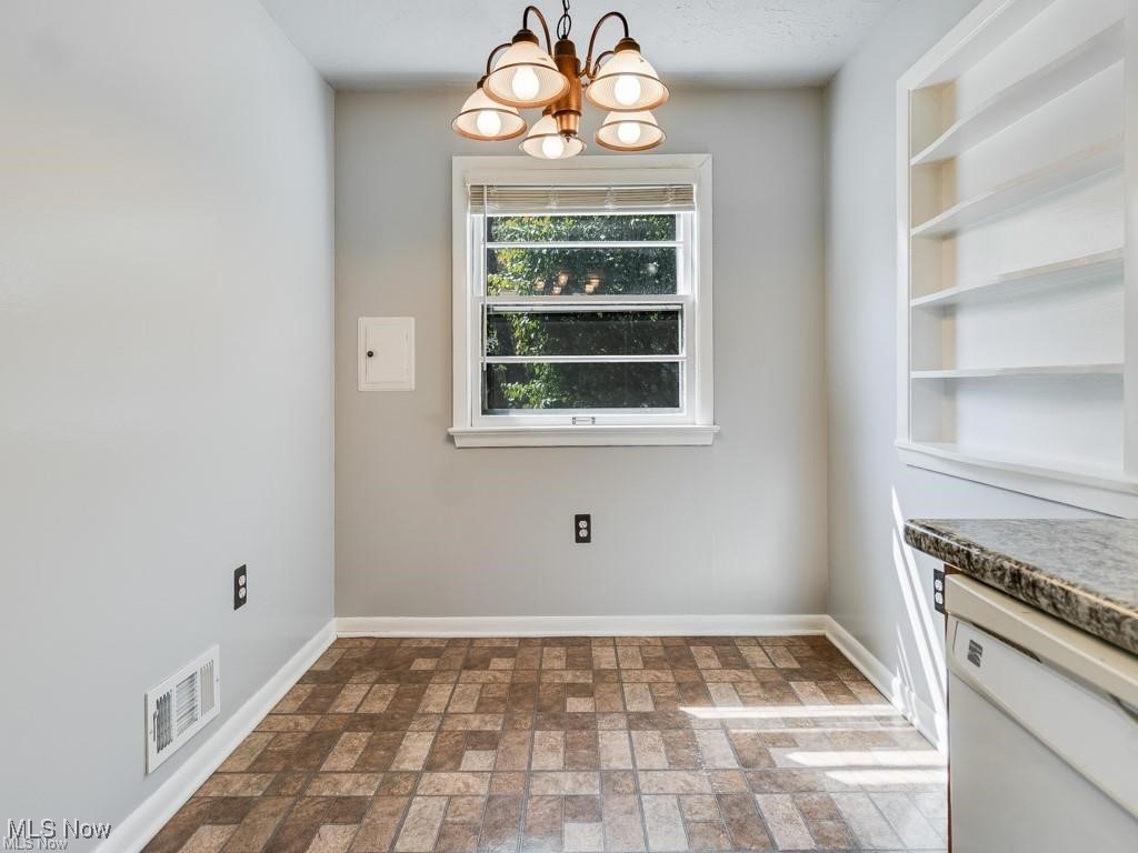 University Heights, Ohio 44118, United States, 3 Bedrooms Bedrooms, ,2 BathroomsBathrooms,Residential,Active,86422