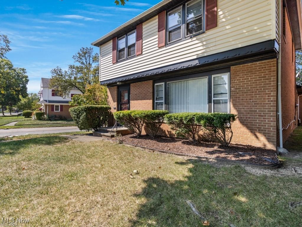 University Heights, Ohio 44118, United States, 3 Bedrooms Bedrooms, ,2 BathroomsBathrooms,Residential,Active,86422