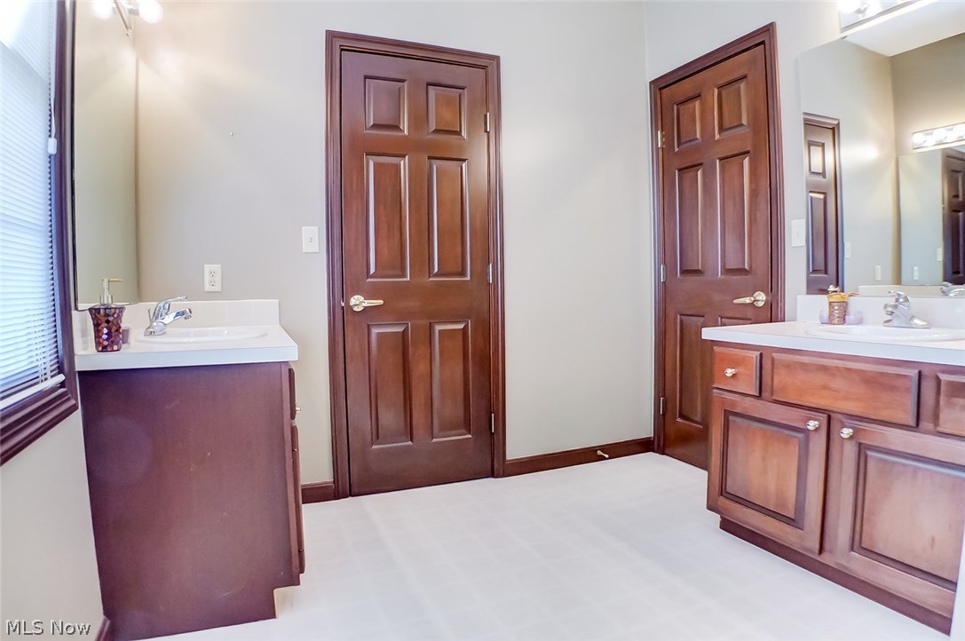 Hickory Woods - Residential