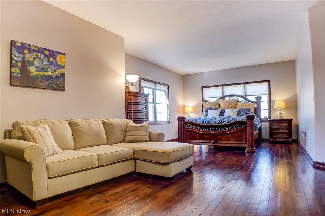 Hickory Woods - Residential