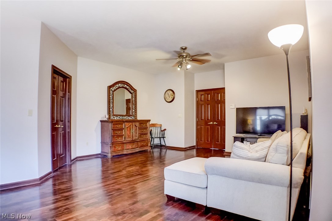 Hickory Woods - Residential