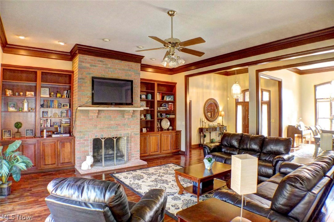 Hickory Woods - Residential